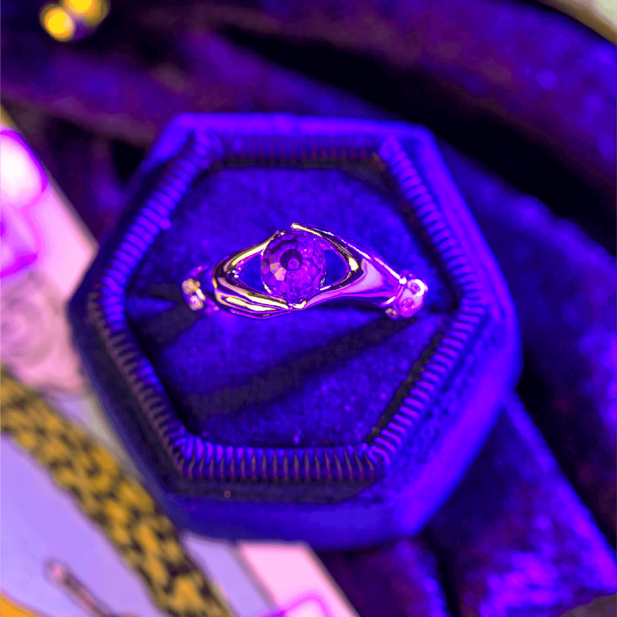 Madame Zola Fortune Teller - Candle and Bath Bomb Set