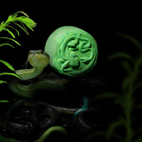 Medusa - Candle and Bath Bomb Set