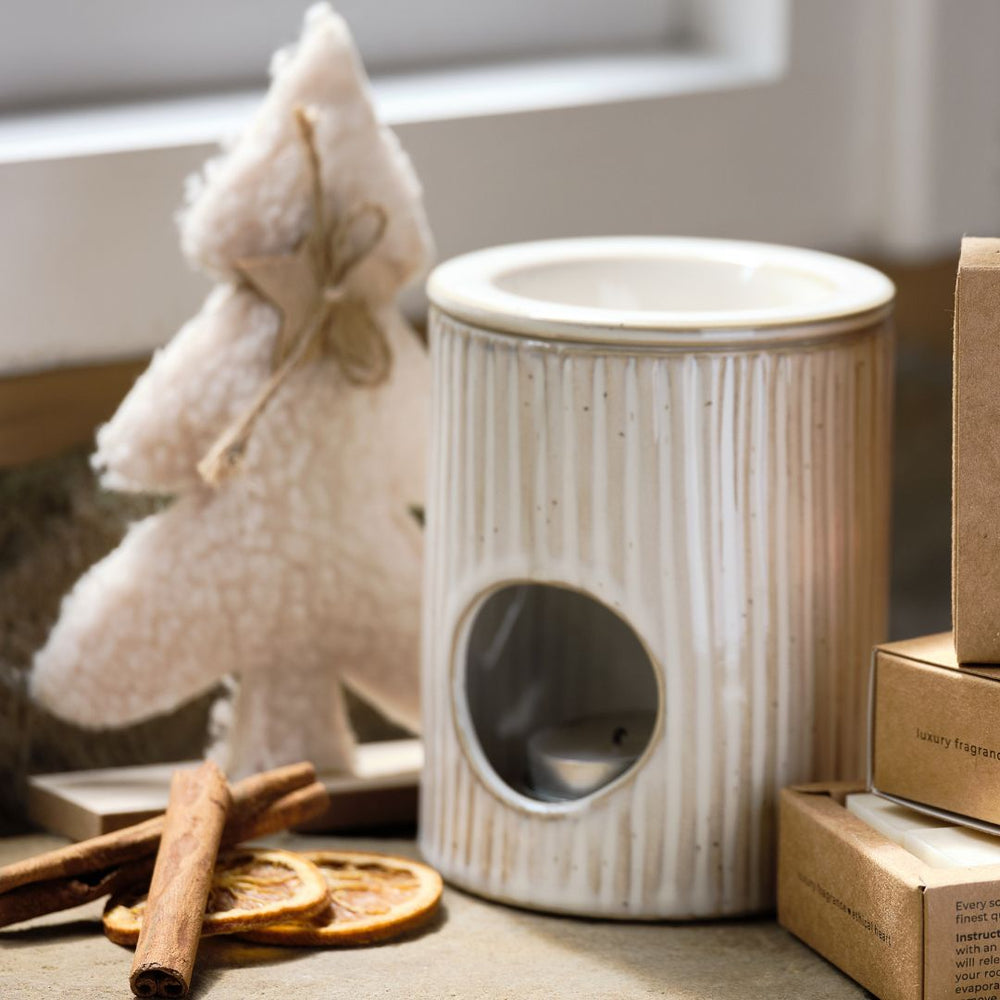 Queen of Hearts - Candle and Bath Bomb Set - Subscription Box